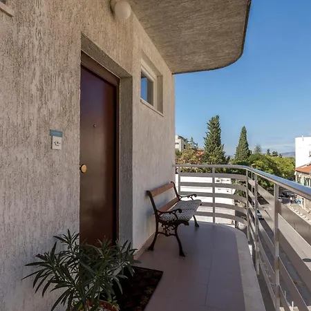 Luxury Karla Apartment *