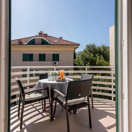 Luxury Apartment Karla Apartment